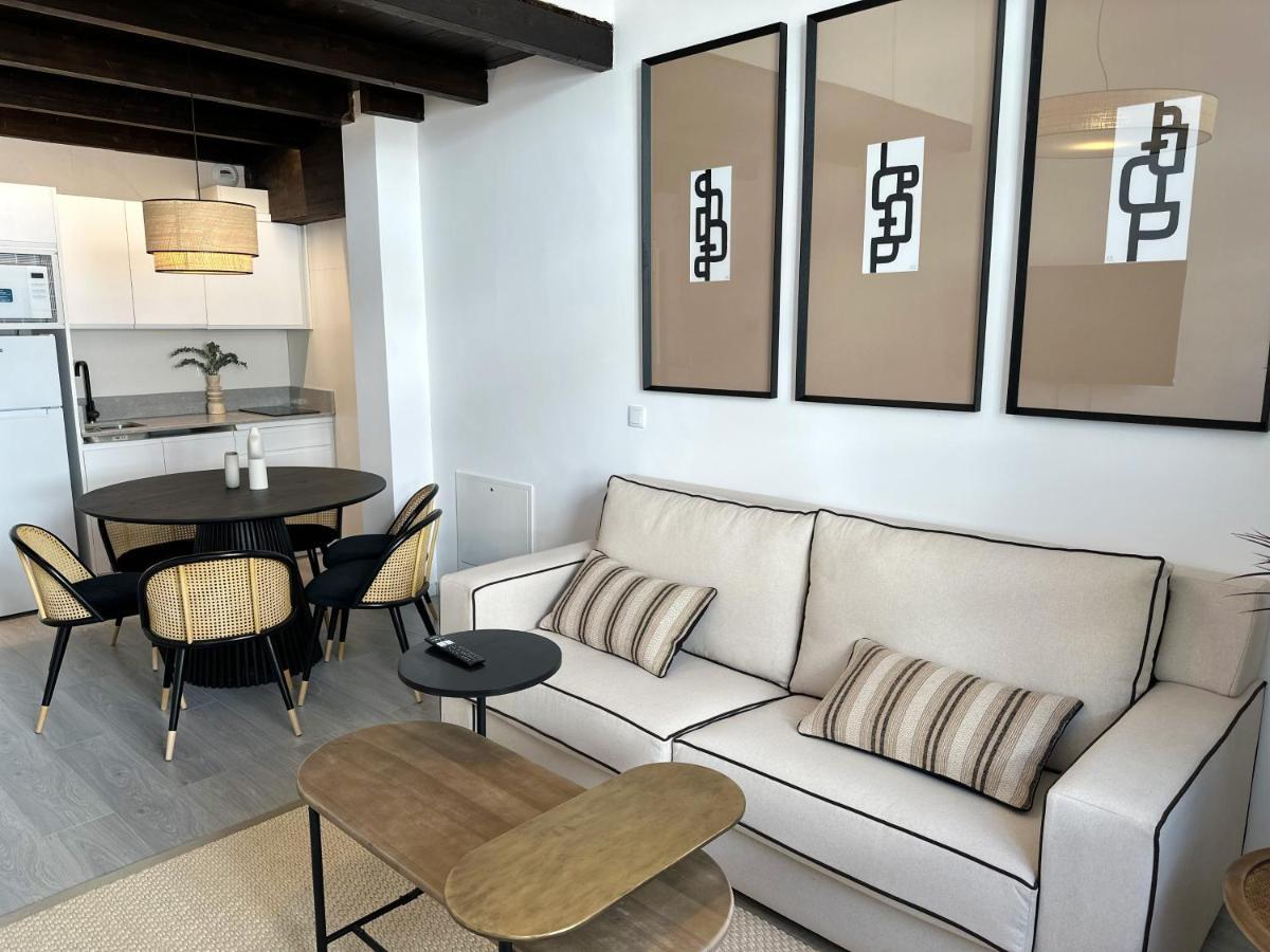 Apartamentos Albaicin Centro Suites 3000 กรานาดา ภายนอก รูปภาพ